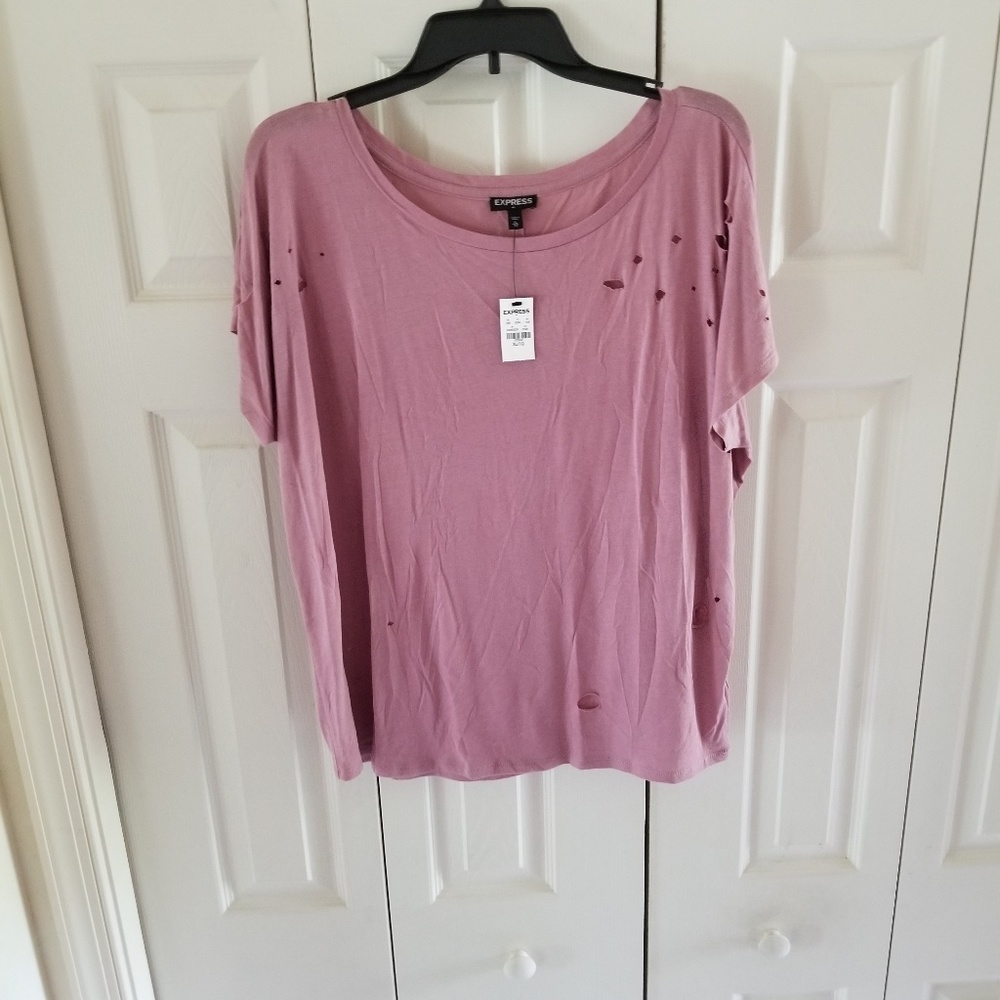 🆕️ Express "distressed" shirt